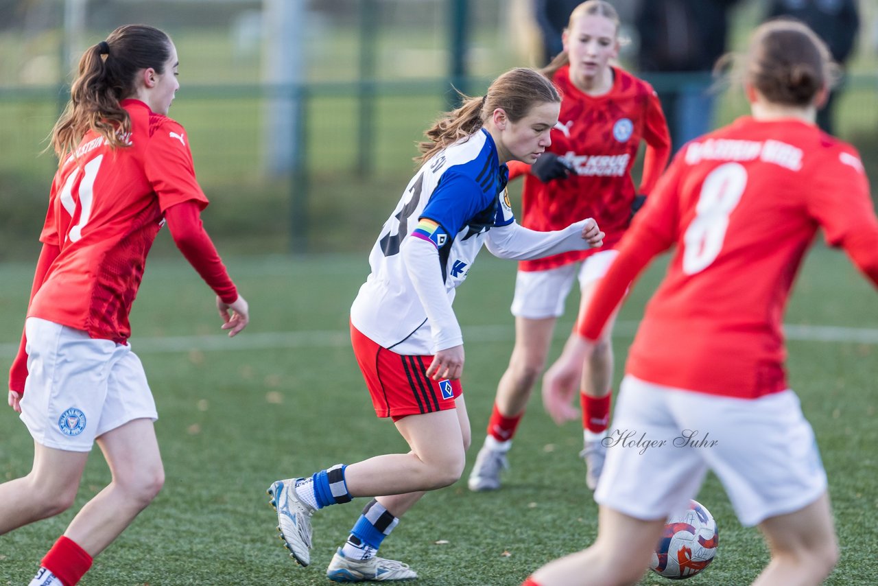 Bild 355 - wBJ Hamburger SV - Holstein Kiel : Ergebnis: 8:0